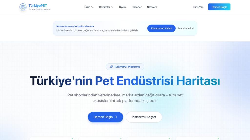 Ana sayfanın üst bölümünde marka, menü ve platform tanıtım başlığı